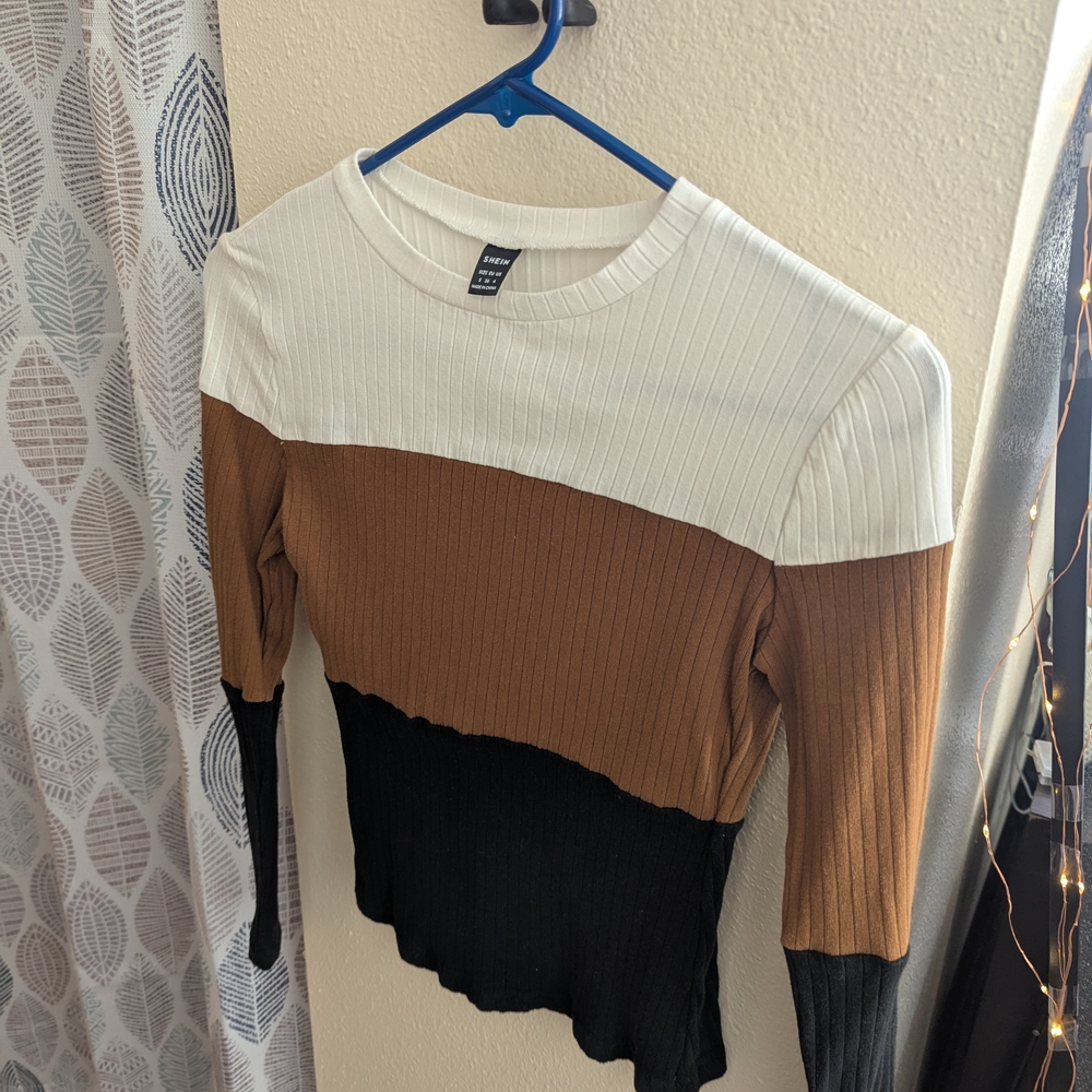 SHEIN Women's Colorblock Ribbed Top - White, Brown, and Black